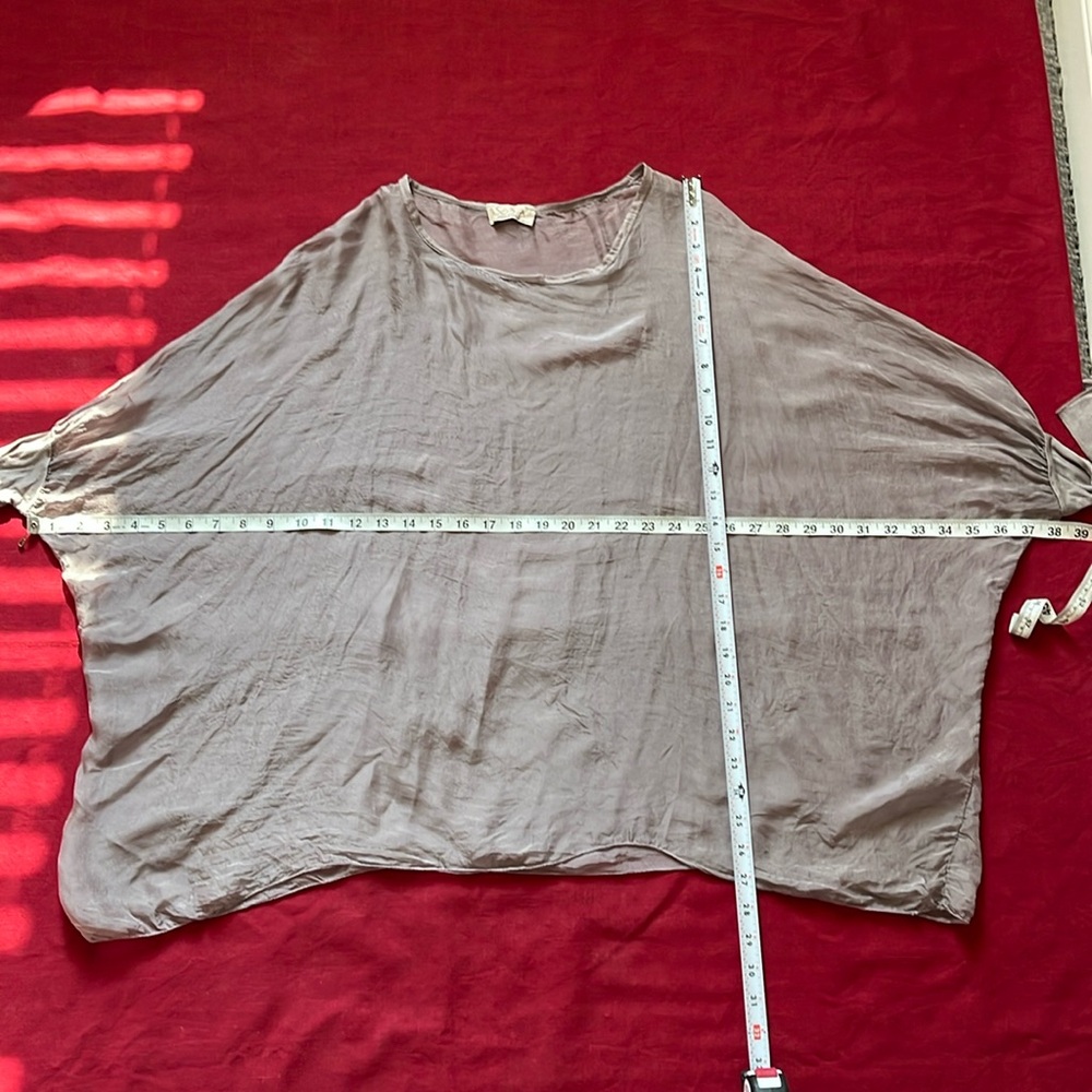 Sofia Sz M (?) Light Gray Oversized Silk Blouse. Made in Italy - Picture 14 of 16